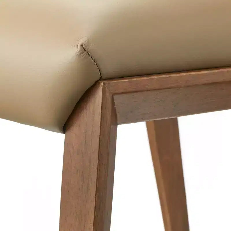 Juego de comedor redondo moderno Nelda de 5 piezas de 59" Buylateral con mesa color Driftwood y sillas de comedor de cuero color Taupe