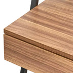 Escritorio y estantería Denton Ladder de 2 piezas Nogal/Negro: Escritorio de estantería inclinada con almacenamiento abierto, MDF y estructura metálica