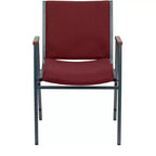 Silla apilable de alta resistencia con brazos de la serie HERCULES